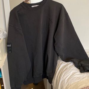 MAYFAIR THE LABEL CREWNECK